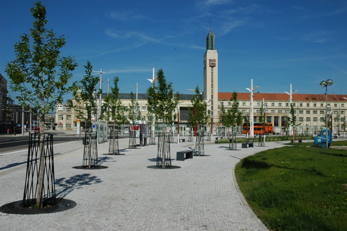 Riegrovo náměstí - vlakové nádraží